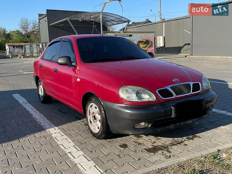 Седан Daewoo Lanos 2009 в Чернівцях