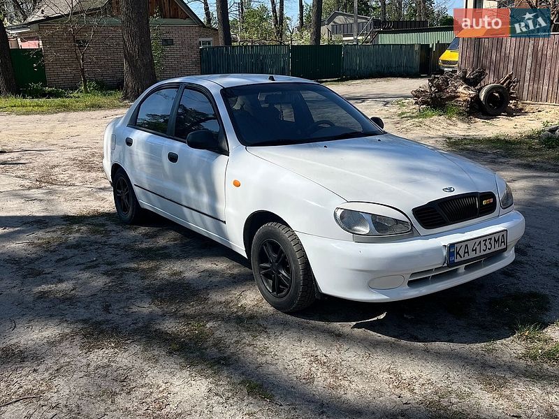 Седан Daewoo Lanos 2004 в Ирпене