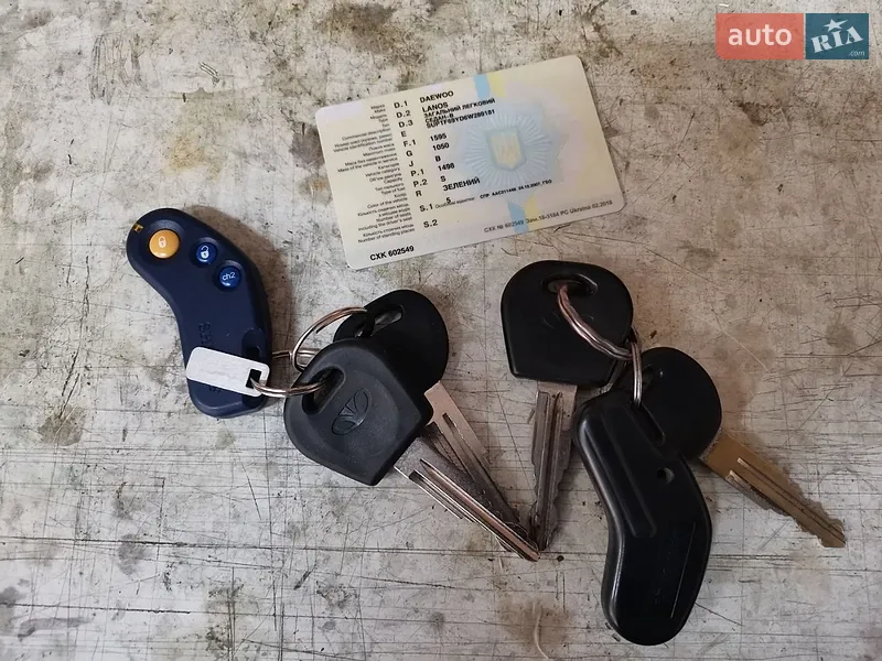 Седан Daewoo Lanos 2006 в Киеве документ