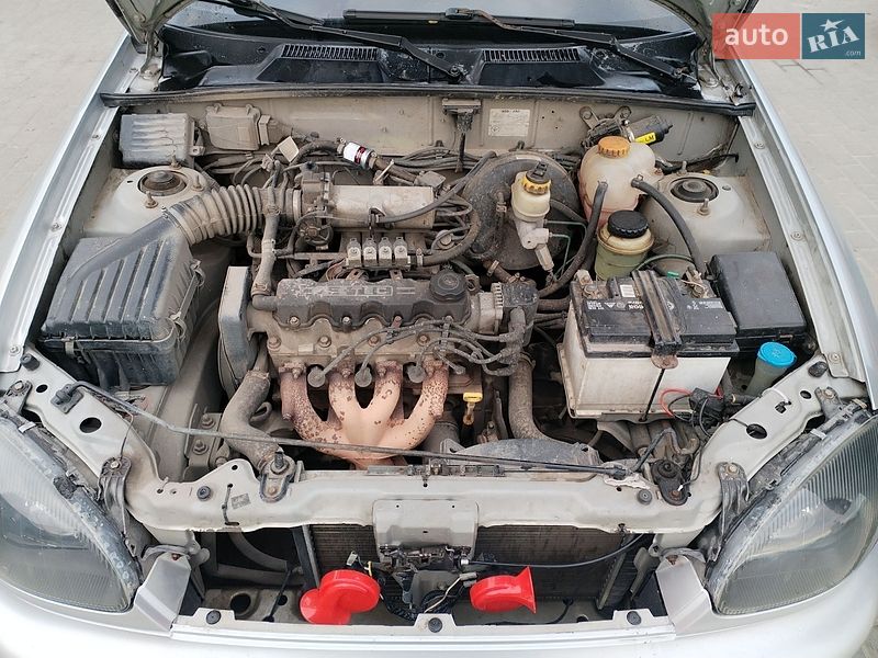 Седан Daewoo Lanos 2003 в Львове