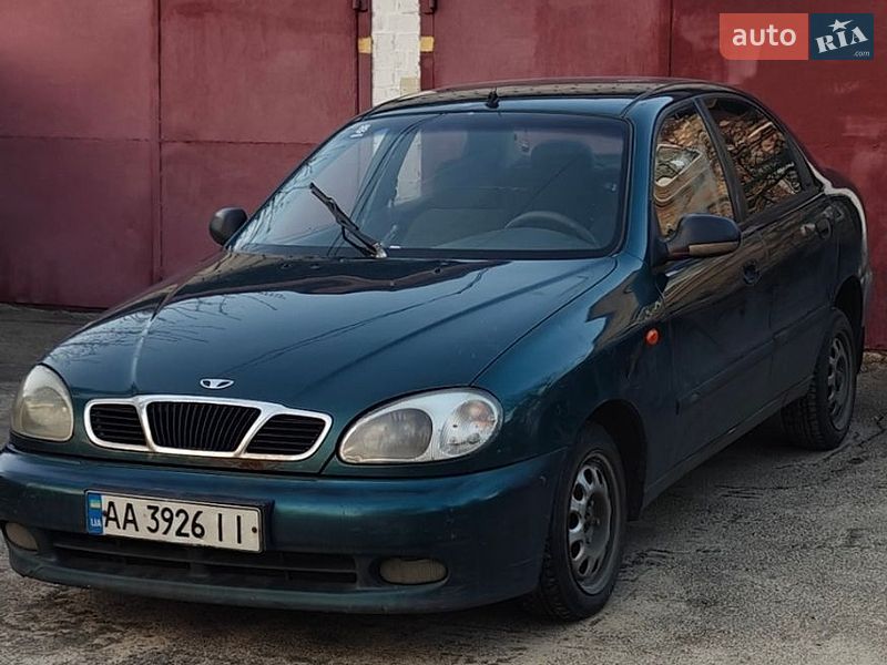 Седан Daewoo Lanos 2004 в Киеве