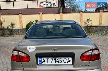 Седан Daewoo Lanos 2004 в Болехове
