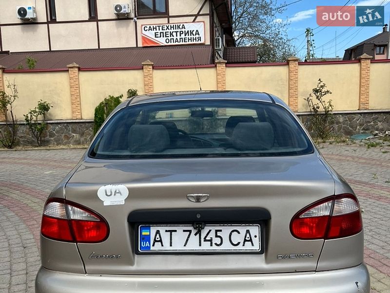 Седан Daewoo Lanos 2004 в Болехове