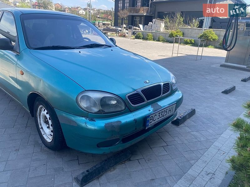 Седан Daewoo Lanos 1998 в Львове