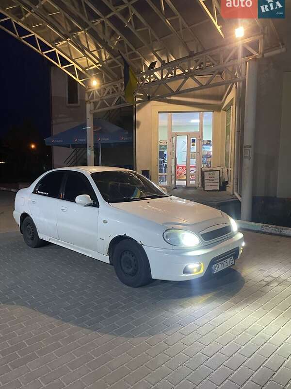 Седан Daewoo Lanos 1998 в Запорожье