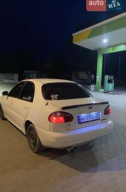 Седан Daewoo Lanos 1998 в Запорожье