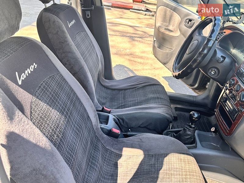 Седан Daewoo Lanos 2004 в Киеве