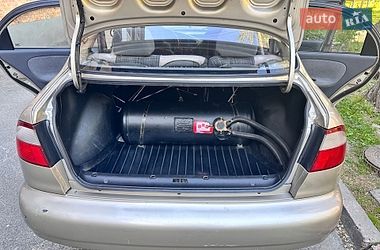 Седан Daewoo Lanos 2004 в Киеве