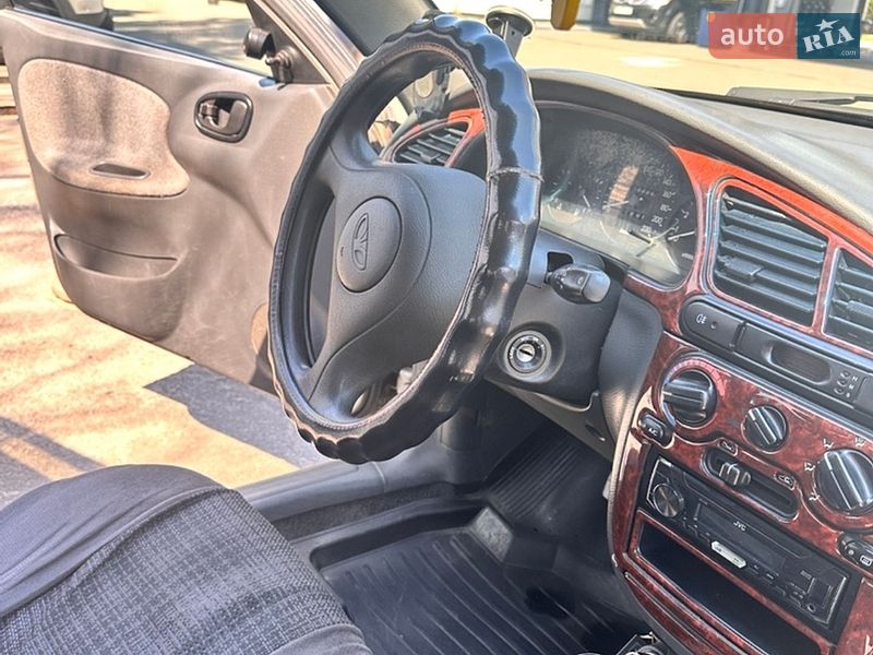 Седан Daewoo Lanos 2004 в Киеве