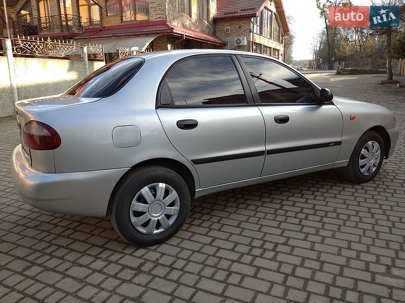 Седан Daewoo Lanos 2005 в Львові