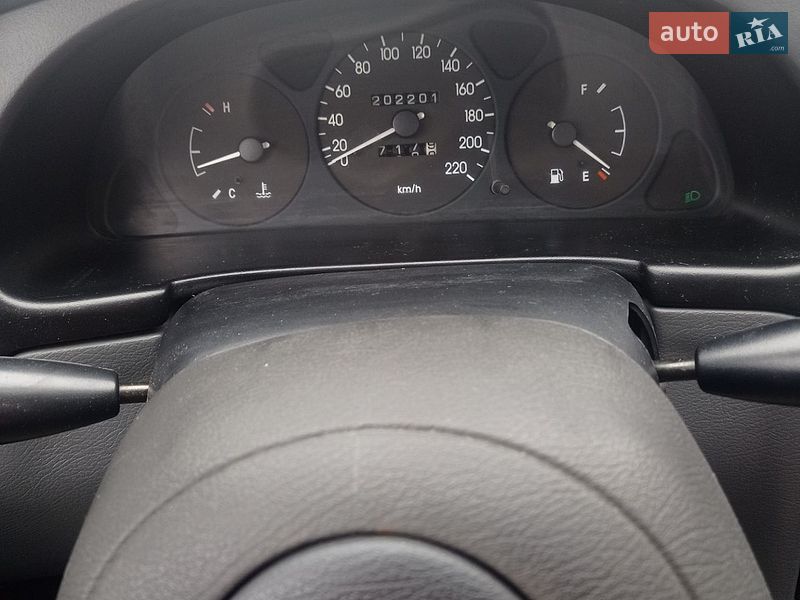Седан Daewoo Lanos 2006 в Новому Розділі