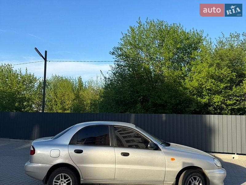 Седан Daewoo Lanos 2008 в Києві