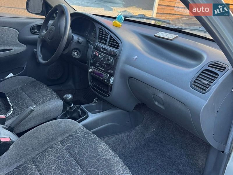 Седан Daewoo Lanos 2008 в Києві