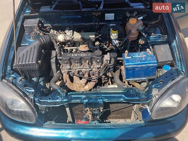 Седан Daewoo Lanos 2003 в Сумах