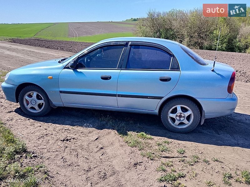 Седан Daewoo Lanos 2003 в Липовій Долині