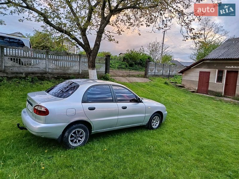Седан Daewoo Lanos 2006 в Кицмани