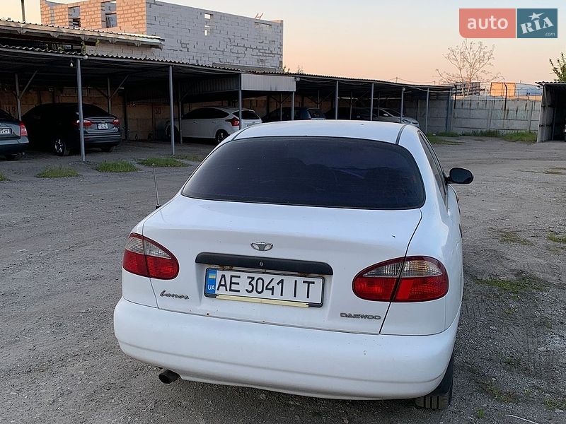 Седан Daewoo Lanos 2000 в Дніпрі