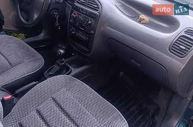 Седан Daewoo Lanos 2004 в Дніпрі