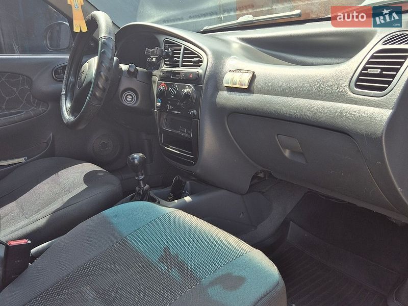 Седан Daewoo Lanos 2002 в Білій Церкві