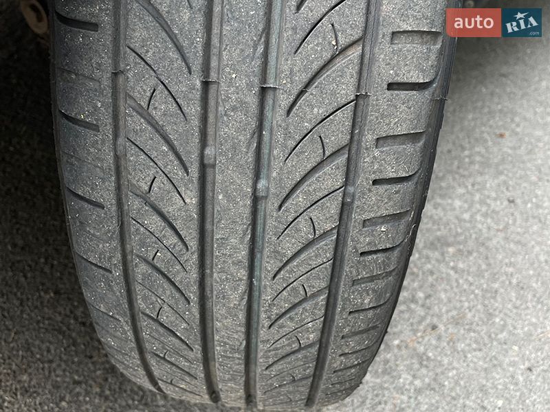Седан Daewoo Lanos 2001 в Києві