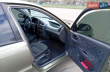 Седан Daewoo Lanos 2004 в Киеве