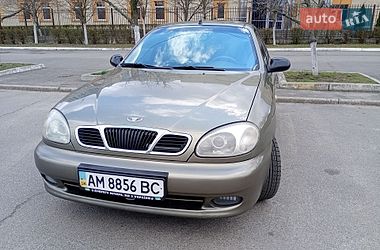Седан Daewoo Lanos 2004 в Киеве