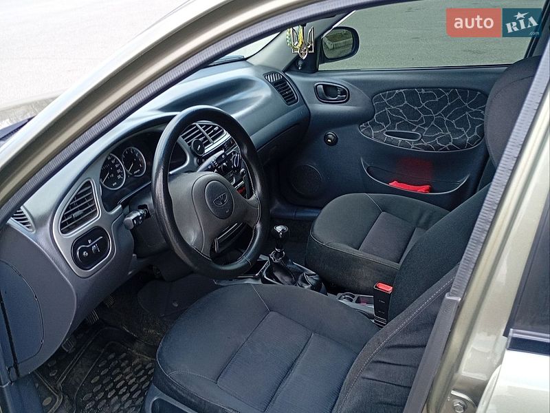 Седан Daewoo Lanos 2004 в Киеве