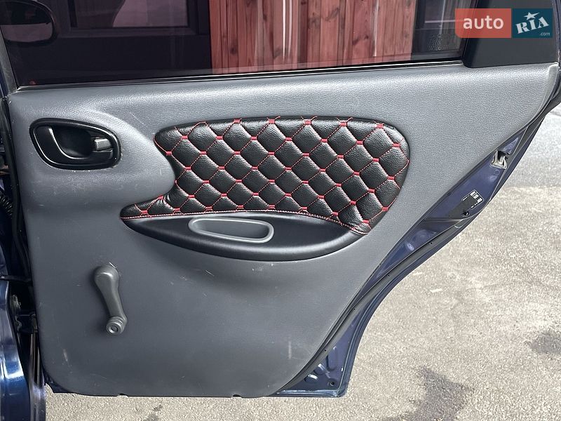 Седан Daewoo Lanos 2001 в Вінниці