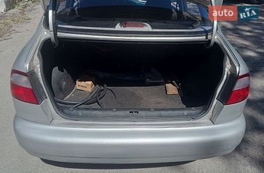 Седан Daewoo Lanos 2003 в Львове