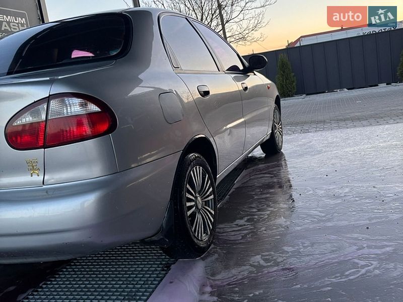 Седан Daewoo Lanos 2005 в Изе