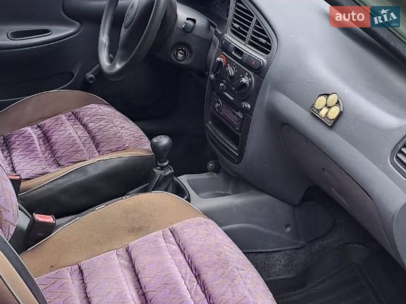 Седан Daewoo Lanos 2008 в Львові
