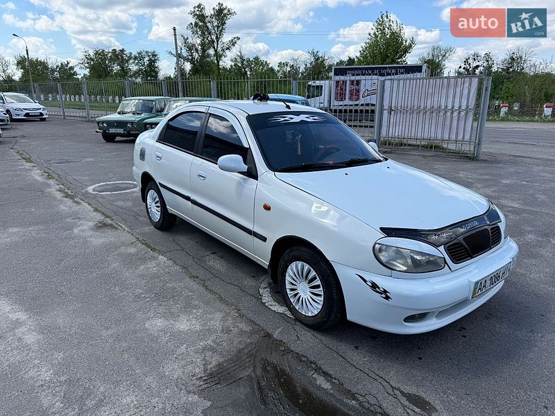Седан Daewoo Lanos 2003 в Звенигородке