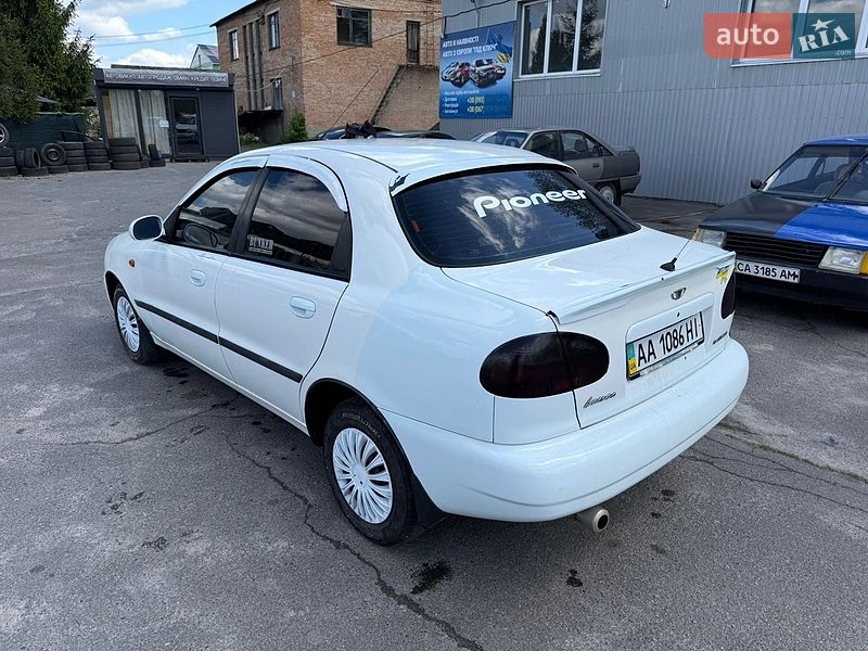 Седан Daewoo Lanos 2003 в Звенигородке