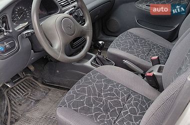 Седан Daewoo Lanos 2003 в Ивано-Франковске