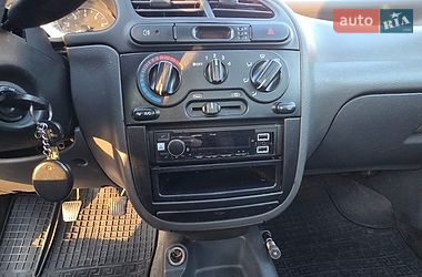 Седан Daewoo Lanos 2003 в Києві