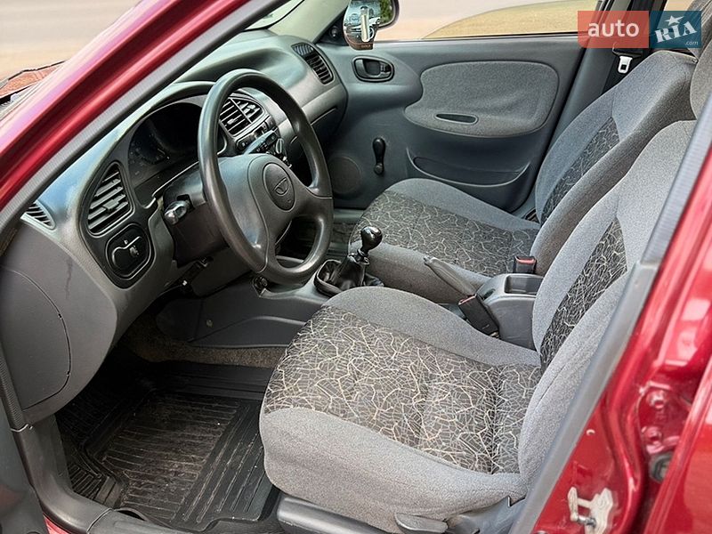 Седан Daewoo Lanos 2006 в Днепре