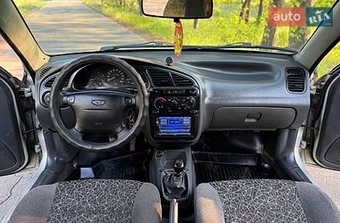 Седан Daewoo Lanos 2010 в Дніпрі