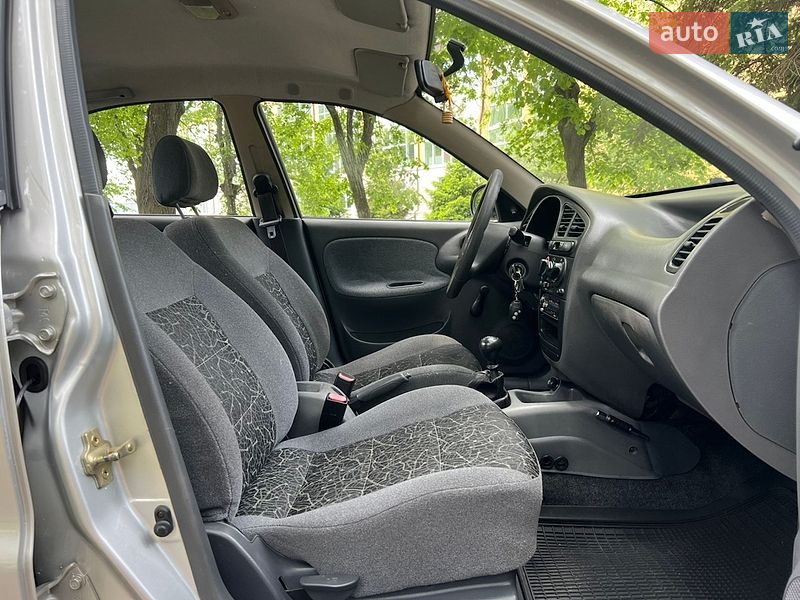 Седан Daewoo Lanos 2006 в Лозовой