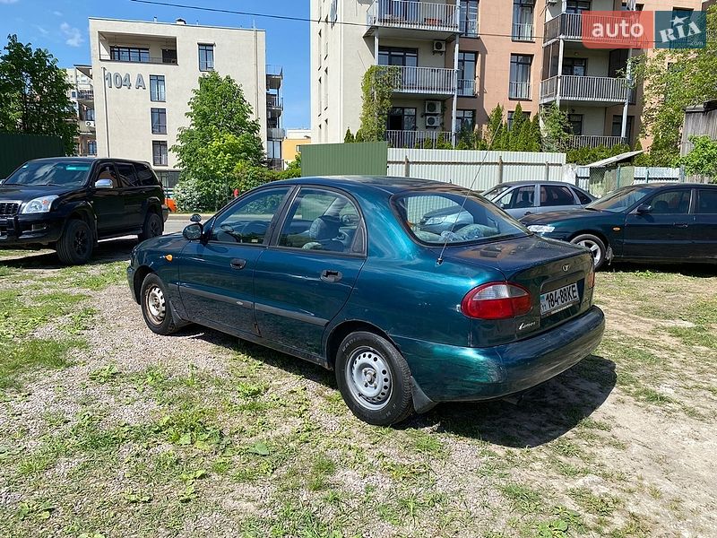 Седан Daewoo Lanos 1998 в Києві