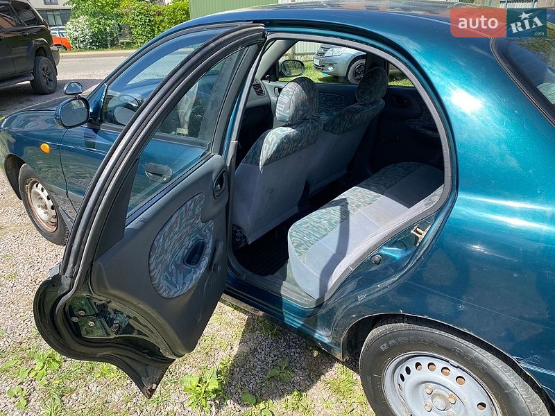 Седан Daewoo Lanos 1998 в Києві