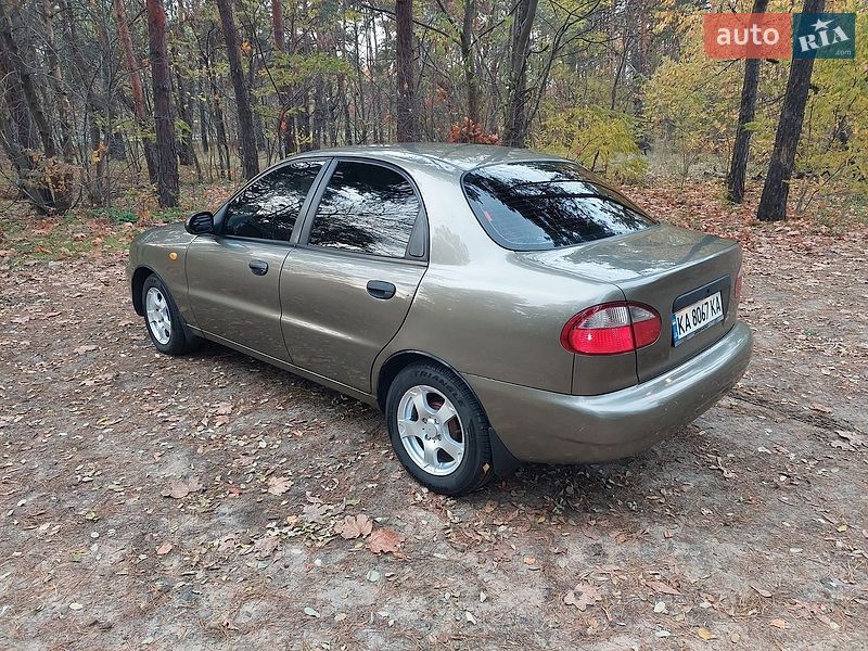 Седан Daewoo Lanos 2005 в Киеве