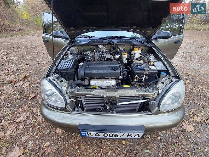 Седан Daewoo Lanos 2005 в Киеве
