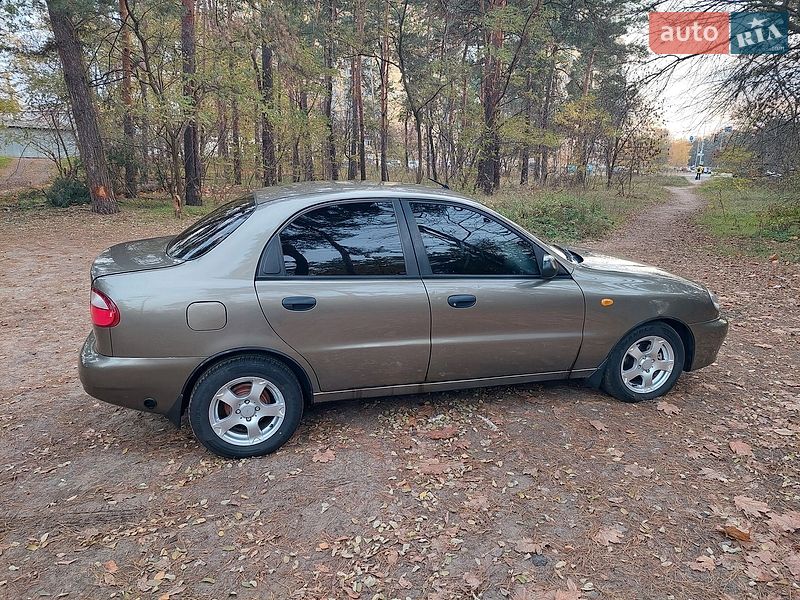 Седан Daewoo Lanos 2005 в Киеве