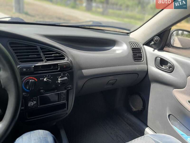 Седан Daewoo Lanos 2005 в Запоріжжі