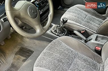 Седан Daewoo Lanos 1998 в Києві