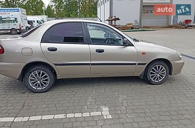 Седан Daewoo Lanos 2004 в Львове