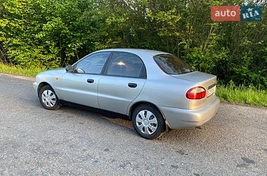 Седан Daewoo Lanos 2008 в Ременеві