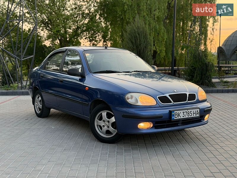 Седан Daewoo Lanos 2008 в Рівному