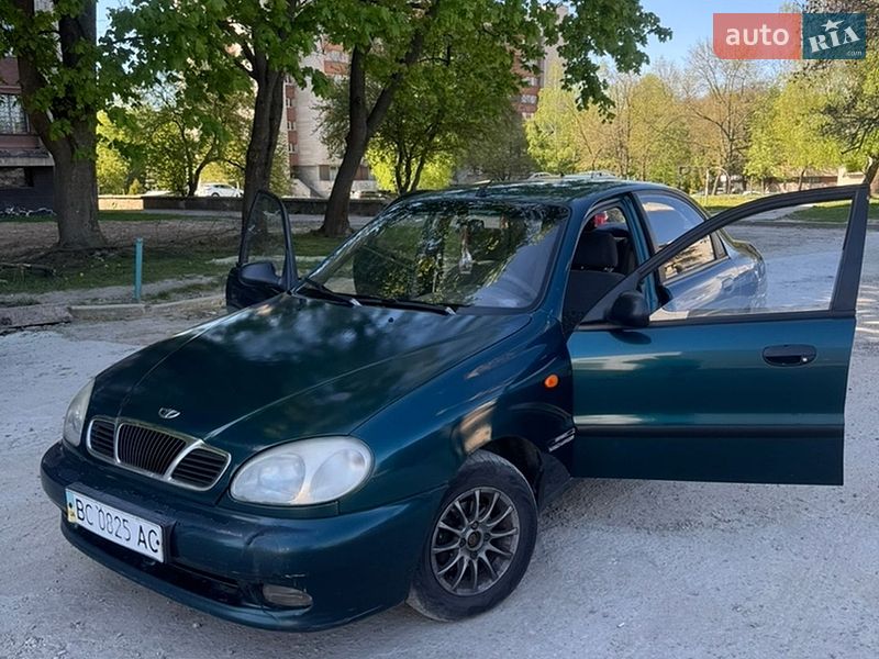 Седан Daewoo Lanos 2004 в Львове
