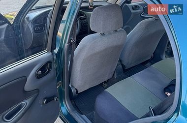 Седан Daewoo Lanos 2004 в Львове